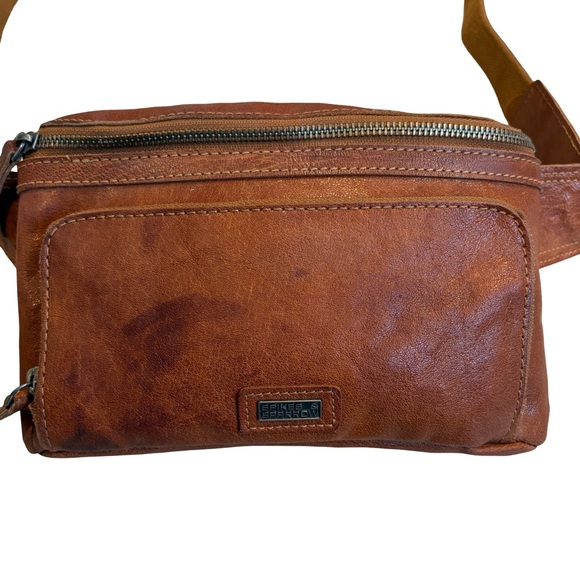 SPIKES & SPARROW Leather Belt Bag With Front Zip Pocket Camel Brown - Picture 4 of 13